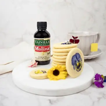 Galletas con flores comestibles