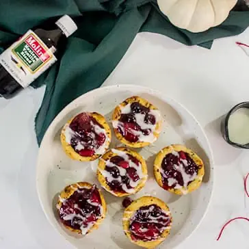Cups de canela con berries
